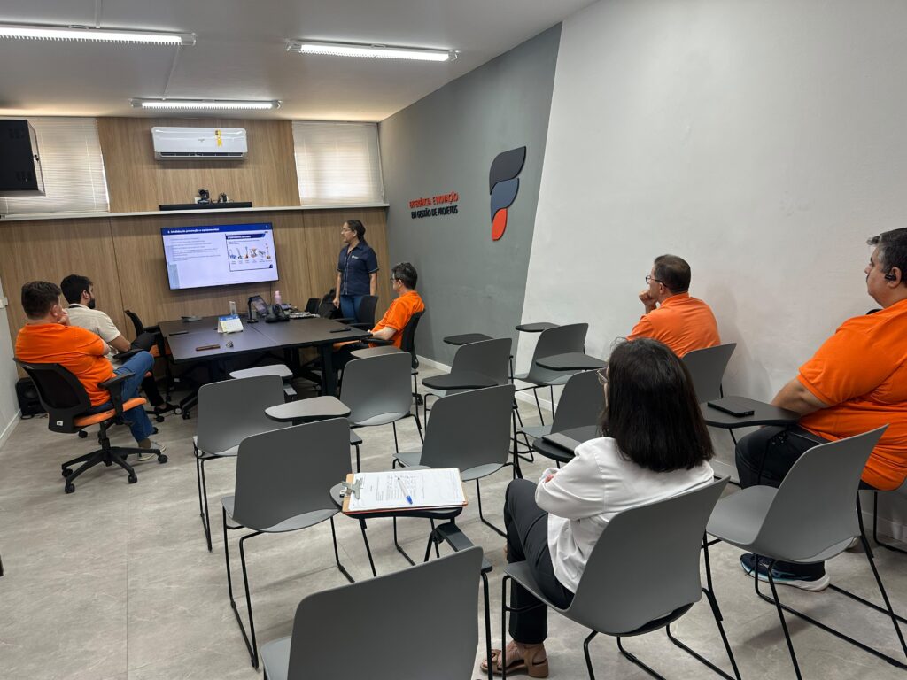 Funpec promove treinamentos sobre segurança e prevenção de riscos com colaboradores do setor de Patrimônio